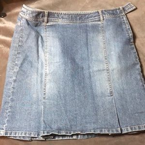 Loft stretch denim pleated skirt Size:4